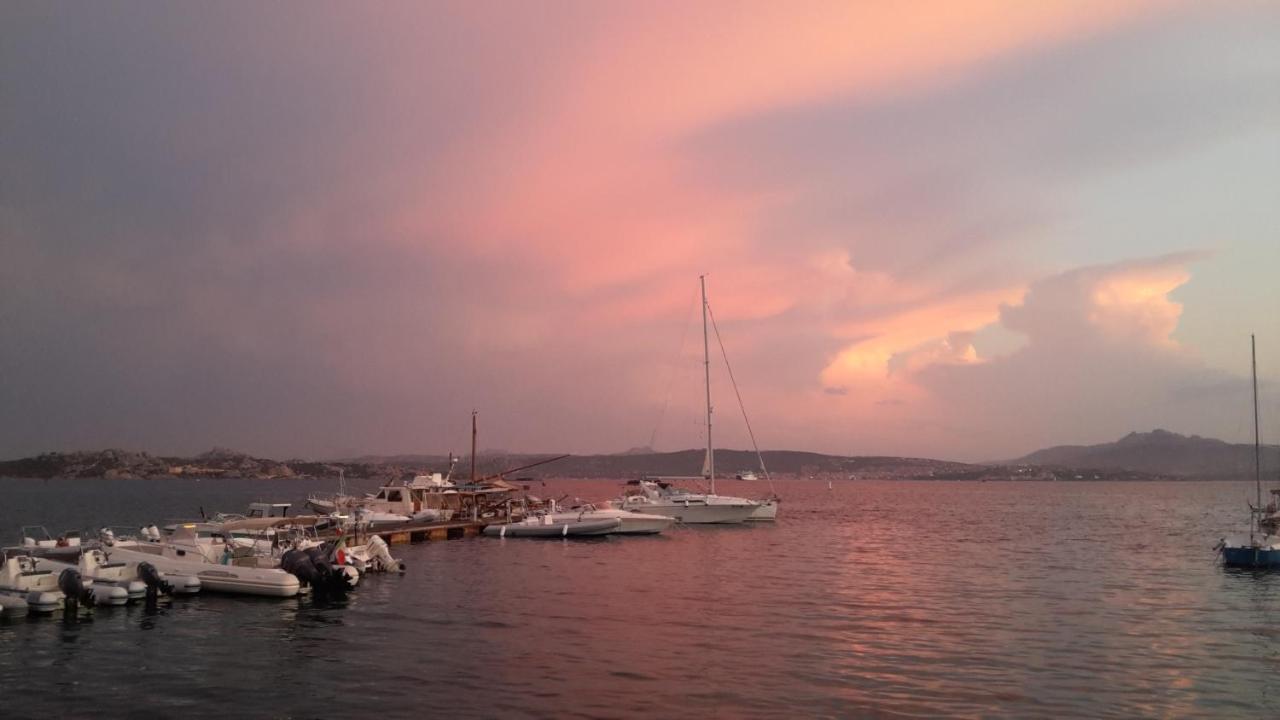 Sweet Home La Maddalena Ла-Маддалена Экстерьер фото